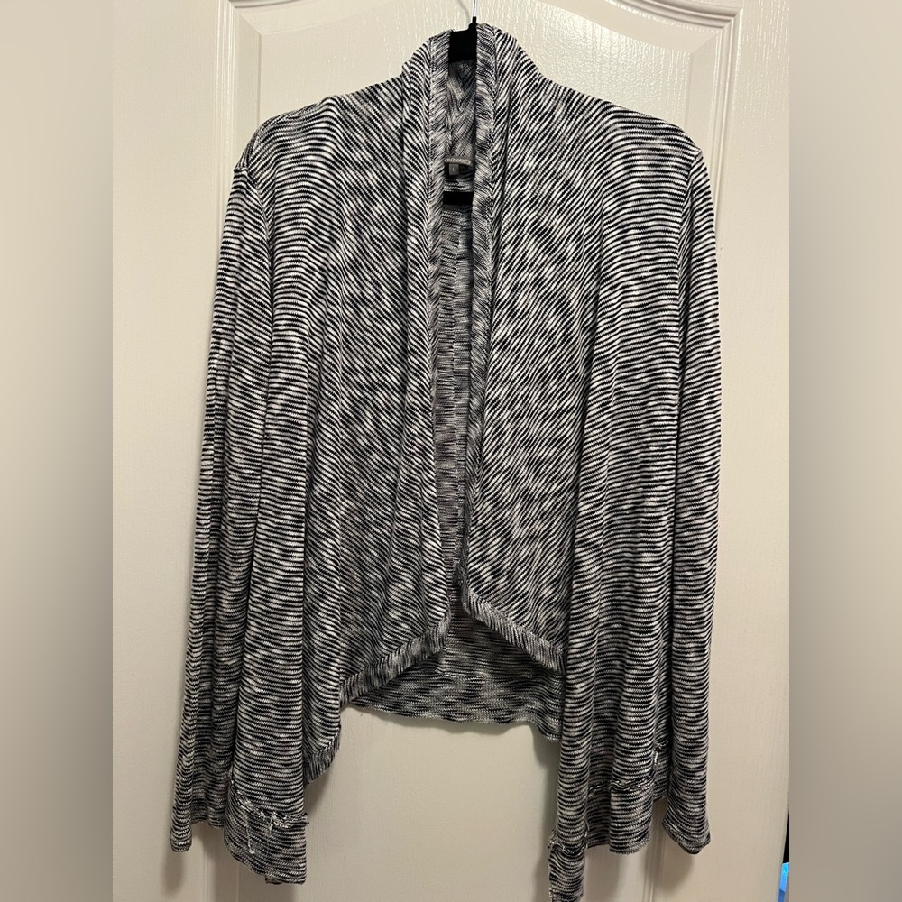 Navy and White Striped Sweater Cardigan 🩵